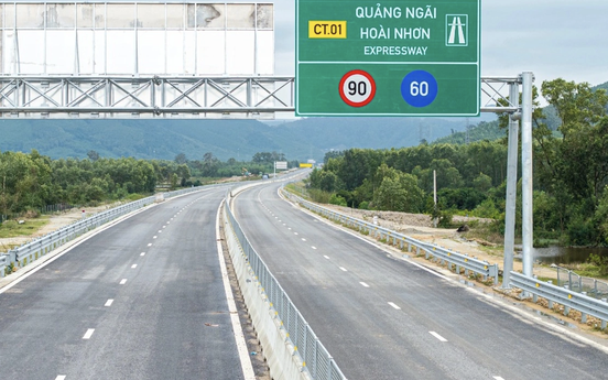 Thông xe 4 tháng, cao tốc 20.400 tỷ giảm tải cho tuyến quốc lộ dài nhất cả nước vẫn chưa được khai thác