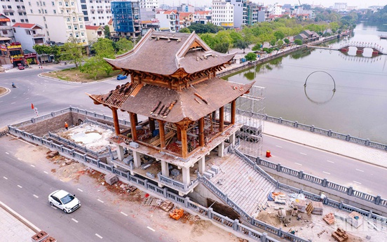Sắp hoàn thành cây cầu trăm tỷ mang kiến trúc cung đình độc đáo tại vùng đất cố đô