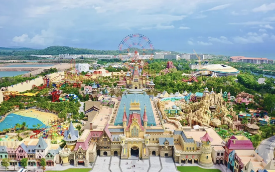 Việt Nam sắp có tổ hợp giải trí áp dụng mô hình chưa từng có trong lịch sử với thiết kế lấy cảm hứng từ Disneyland, tọa lạc tại thành phố giàu nhất cả nước