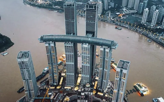 Huy động 12.000 tấn thép, 5.000 chi tiết nhôm, 3.000 tấm kính, hoàn thành tòa nhà chọc trời nằm ngang cao nhất thế giới, vốn đầu tư 3,4 tỷ USD