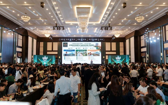 Vinhomes Sài Gòn Park “nóng” hơn thời tiết TP.HCM: Nghìn người chen chân tìm cơ hội an cư tại trung tâm mới phía Tây Bắc