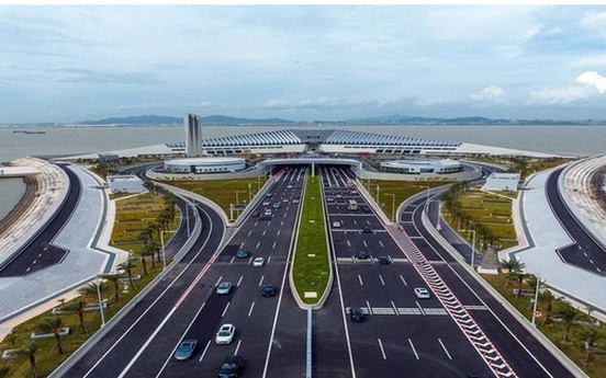 ‘Siêu hầm’ xuyên biển phức tạp nhất thế giới: Dài gần 7km, ghép từ 32 khối bê tông nặng 80.000 tấn