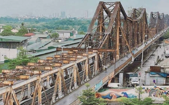 Chỉ vài giờ nữa, cây cầu thép có tuổi đời lớn nhất Việt Nam chính thức thông xe trở lại