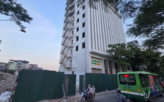 Một tòa nhà 13 tầng sẽ bị ‘cắt góc’, nhường chỗ cho tuyến vành đai xuyên tâm Thủ đô