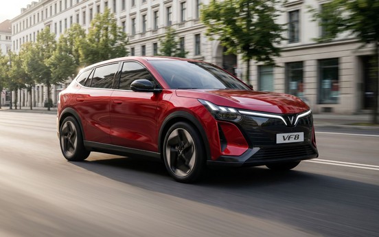 Mua SUV hạng D với giá hạng C: Lý do VinFast VF 8 thế hệ mới tạo “địa chấn” trong 8 ngày vàng