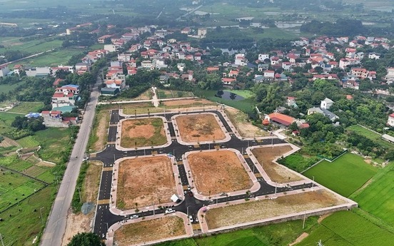 Đất nền vùng ven Hà Nội 'rớt giá', giảm sâu đến cả tỷ đồng