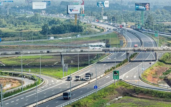 Khơi thông nguồn lực tư nhân: Cần thể chế hóa cơ chế chia sẻ rủi ro trong PPP