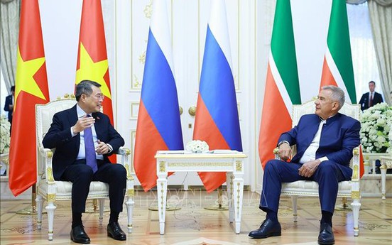 Thủ tướng Chính phủ Lê Minh Hưng gặp người đứng đầu Cộng hoà Tatarstan