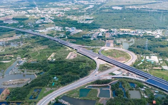 Thành phố lớn nhất Việt Nam đề xuất mở rộng thêm 2 tuyến cao tốc Bắc - Nam phía Đông