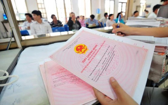 Từ giờ, đất giao trái thẩm quyền vẫn có thể được cấp sổ đỏ