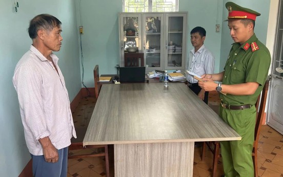 Cảnh báo tình trạng xả phân heo ra đất gây ô nhiễm môi trường sống