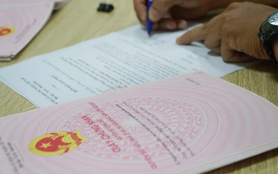 Mua bán thỏa thuận bằng miệng từ nhiều năm vẫn được cấp sổ đỏ với 4 điều kiện này