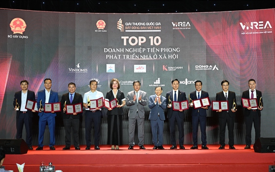 Tôn vinh Top 10 doanh nghiệp tiên phong phát triển nhà ở xã hội