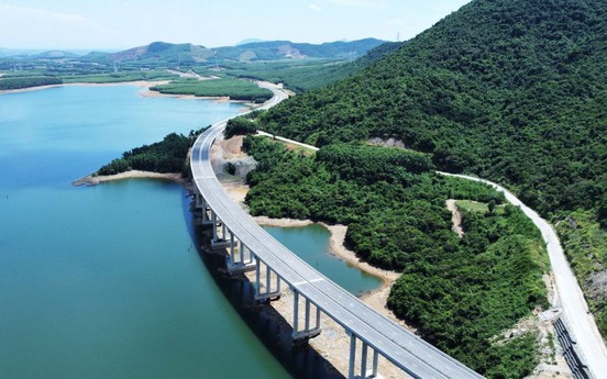 Chỉ 5 năm nữa, Việt Nam sẽ hoàn thành toàn bộ việc mở rộng trục cao tốc huyết mạch Bắc - Nam