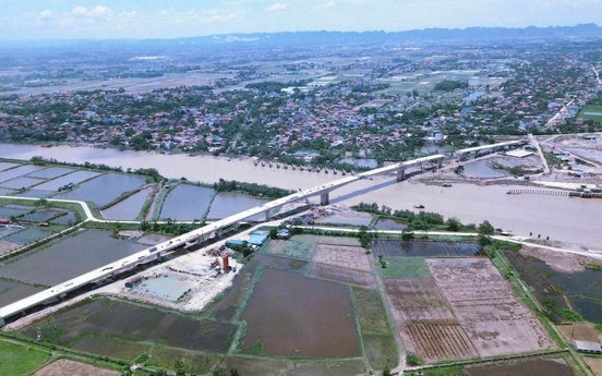 Sắp hoàn thành tuyến đường ven biển 2.200 tỷ có cầu vượt sông dài nhất tỉnh Thanh Hóa, góp phần hình thành tứ giác kinh tế phía Bắc