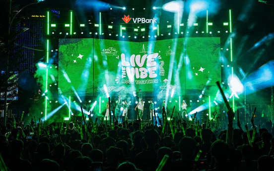 Đêm nhạc “VPBank Live the Vibe - Move Together” khuấy động Cần Thơ với hàng nghìn khán giả trẻ