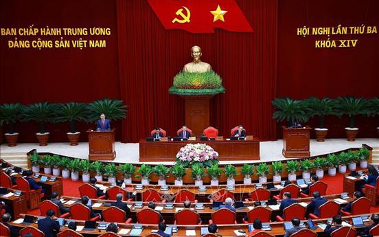 Thông cáo báo chí về ngày làm việc thứ ba Hội nghị Trung ương 3, khóa XIV