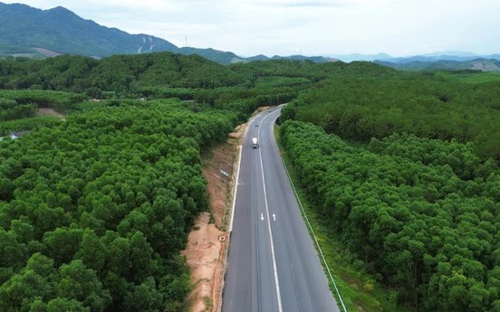 Chỉ 1 tháng nữa, chính thức khai thác cao tốc kết nối 2 thành phố trực thuộc Trung ương của miền Trung