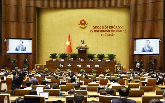 Ngày 22/8, Quốc hội tiếp tục thảo luận về các dự án Luật