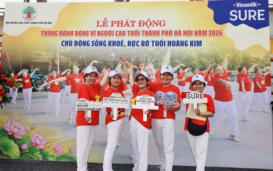 Vinamilk Sure đồng hành cùng người cao tuổi chủ động sống khỏe