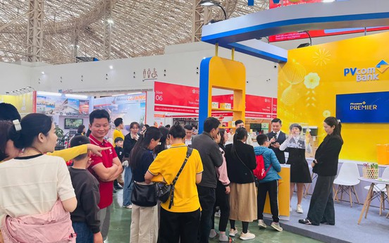 PVcomBank đồng hành Hội chợ Mùa Xuân 2026: Lan tỏa giá trị thịnh vượng đầu năm