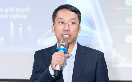 Giám đốc Khối Công nghệ Thông tin SHB cùng các lãnh đạo công nghệ bàn về AI tại CIO Summit 2026