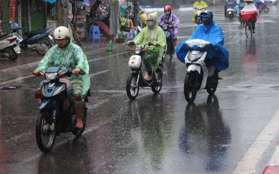 Đêm mai, không khí lạnh tăng cường, nhiều nơi lạnh dưới 10°C, đề phòng tố lốc, mưa đá