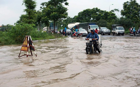 Hàng loạt đô thị phía Tây Hà Nội "khóc thét" vì ngập