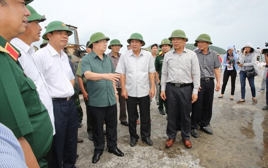 Thủ tướng giao Phó Thủ tướng Trịnh Đình Dũng trực tiếp vào Khánh Hòa, Phú Yên ứng phó bão số 12