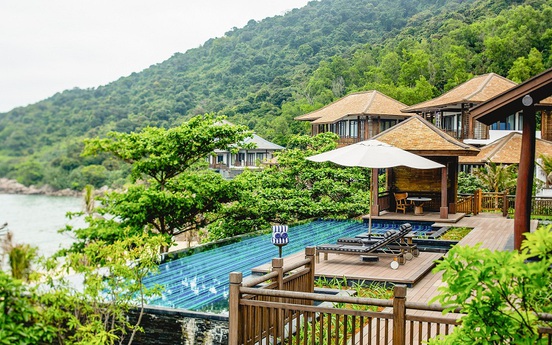 Diva Leona Lewis có kỳ nghỉ năm mới ấn tượng tại InterContinental Danang Sun Peninsula Resort