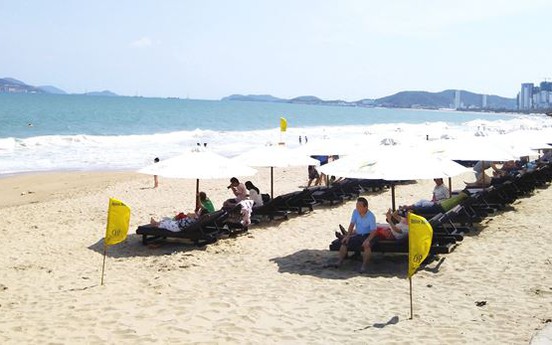 Đà Nẵng, Nha Trang: Thành phố biển thiếu đường xuống… biển