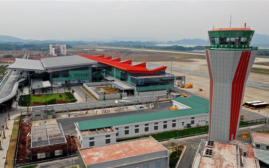 Sân bay Vân Đồn và chuyện “tư nhân xây nên… cái gì cũng nhanh”