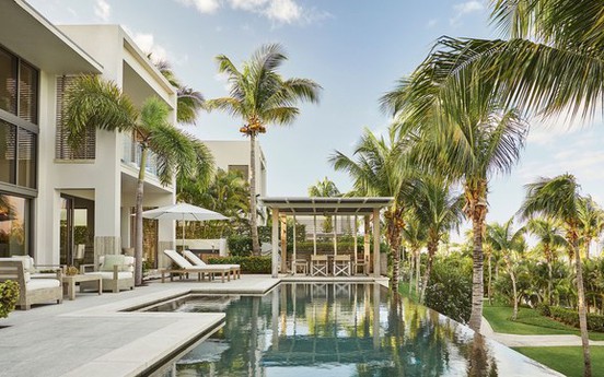 12 khách sạn trên thế giới sở hữu bể bơi đẹp mê mẩn