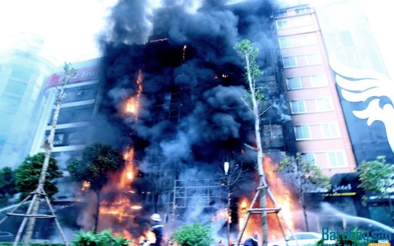 Những khoảnh khắc ám ảnh trong vụ cháy kinh hoàng trên phố Trần Thái Tông