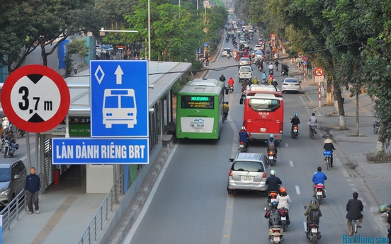 Xe buýt nhanh BRT hết thời “độc chiếm” làn đường riêng?