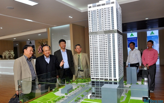 Hội đồng Giám khảo khảo sát những dự án cuối cùng tại khu vực Hà Nội