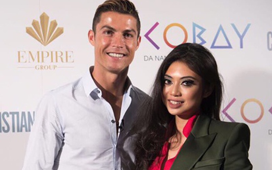 Ronaldo đặt mua nhà, có thể tới Việt Nam