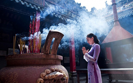 Đề nghị bỏ tục đốt vàng mã: Tin vui nơi cửa Phật