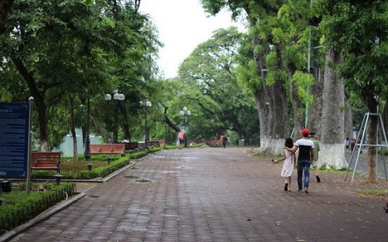 Trò chơi dân gian trên phố đi bộ Hà Nội "hút" du khách