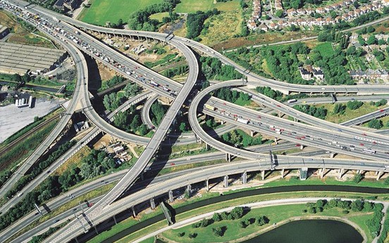 Giao lộ khổng lồ Spaghetti: Nút giao thông dễ "lạc trôi" nhất trên thế giới