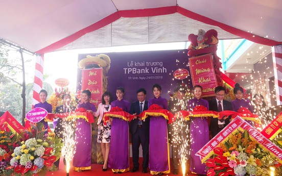 TPBank khai trương liên tiếp 2 điểm giao dịch mới tại Cẩm Phả, Quảng Ninh và TP. Vinh