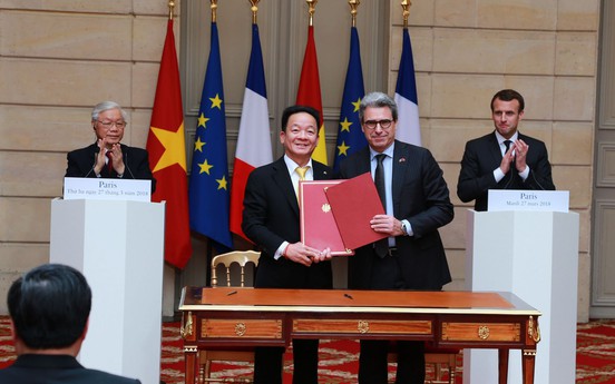 Tập đoàn T&T và Bouygues (Pháp) ký biên bản ghi nhớ đầu tư dự án đường sắt đô thị số 3