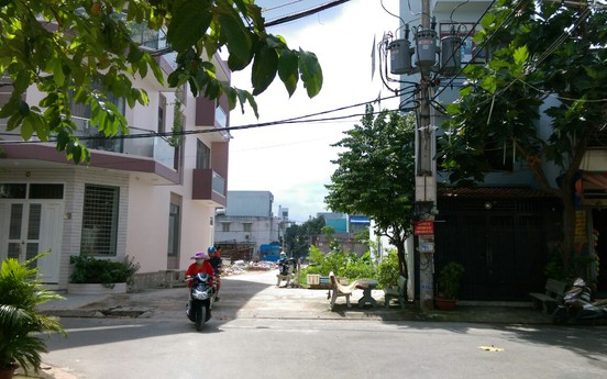 TP.HCM: UBND quận Tân Bình lấy đất làm đường quên đền bù cho dân?
