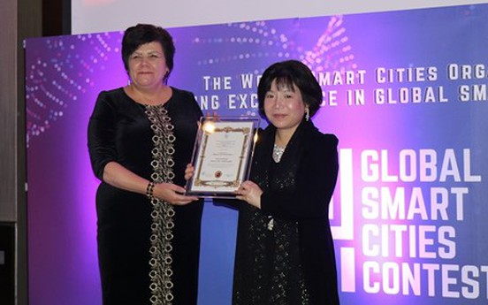 Nữ Tiến sĩ Việt giành giải thưởng “Mô hình quốc gia thông minh xuất sắc”