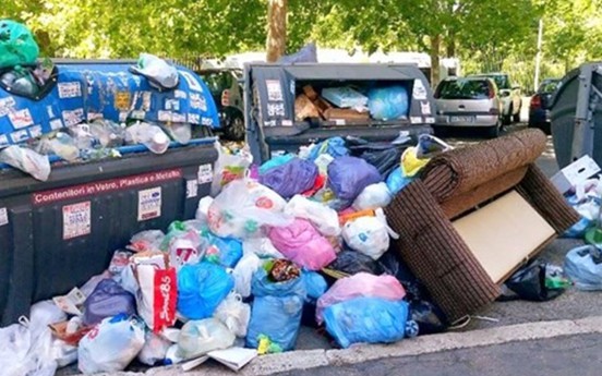 Người dân TP.HCM bắt đầu phân loại rác: Phân như thế nào và rác phân loại đi về đâu?