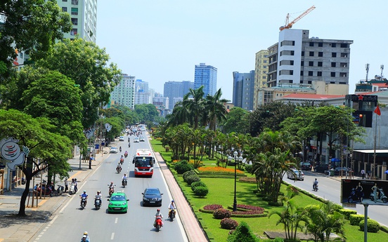 Xén dải phân cách đường Nguyễn Chí Thanh: “Giải pháp tình thế nhưng cần thiết”