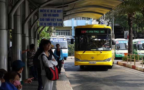 Tương lai nào cho giao thông công cộng Hà Nội?