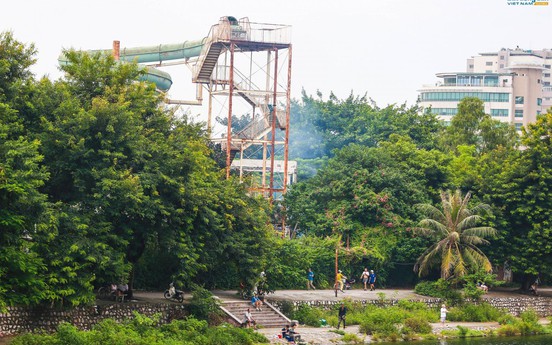 Công viên Tuổi trẻ Thủ đô hoang tàn, bị “xẻ thịt” để kinh doanh