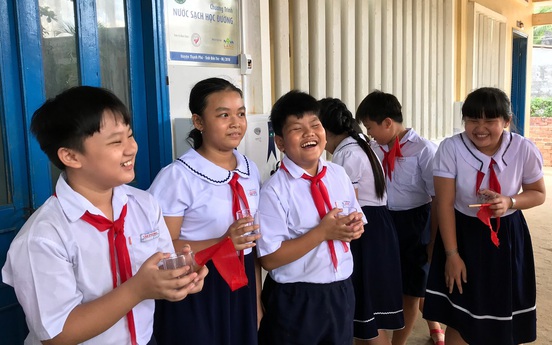 Giải bài toán khó nước sạch học đường tại huyện Thạnh Phú, Bến Tre