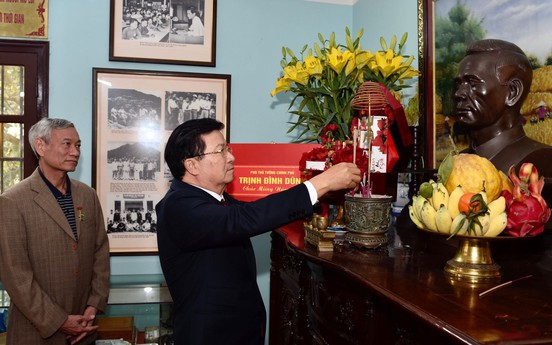 Phó Thủ tướng Trịnh Đình Dũng thăm, chúc Tết tại Vĩnh Phúc